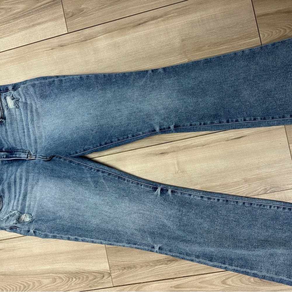 Buckle Women's bootcut Blue Jeans
